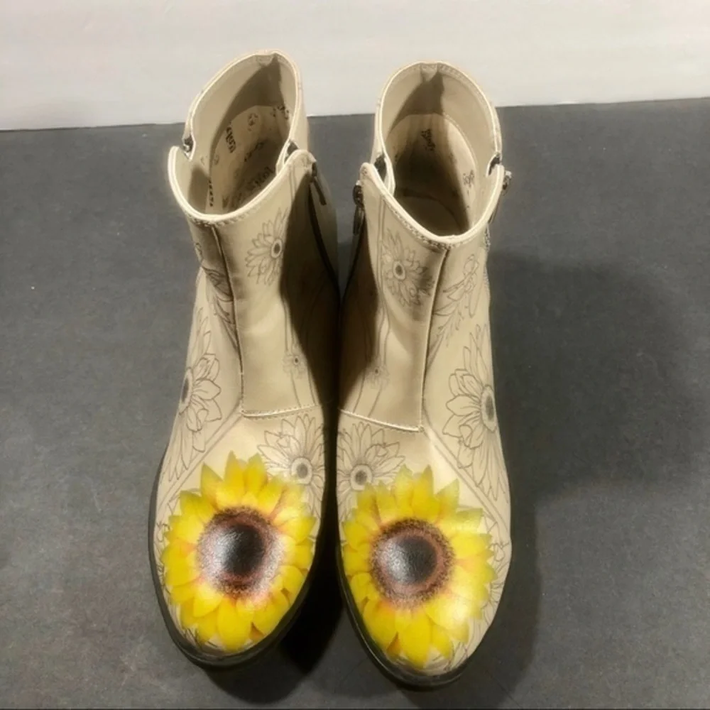Goby flower handmade flower print boots